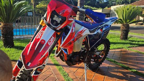 KTM 350 EXC-F SIX DAYS 
